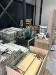 Magazin complet cu Rafturi metalice