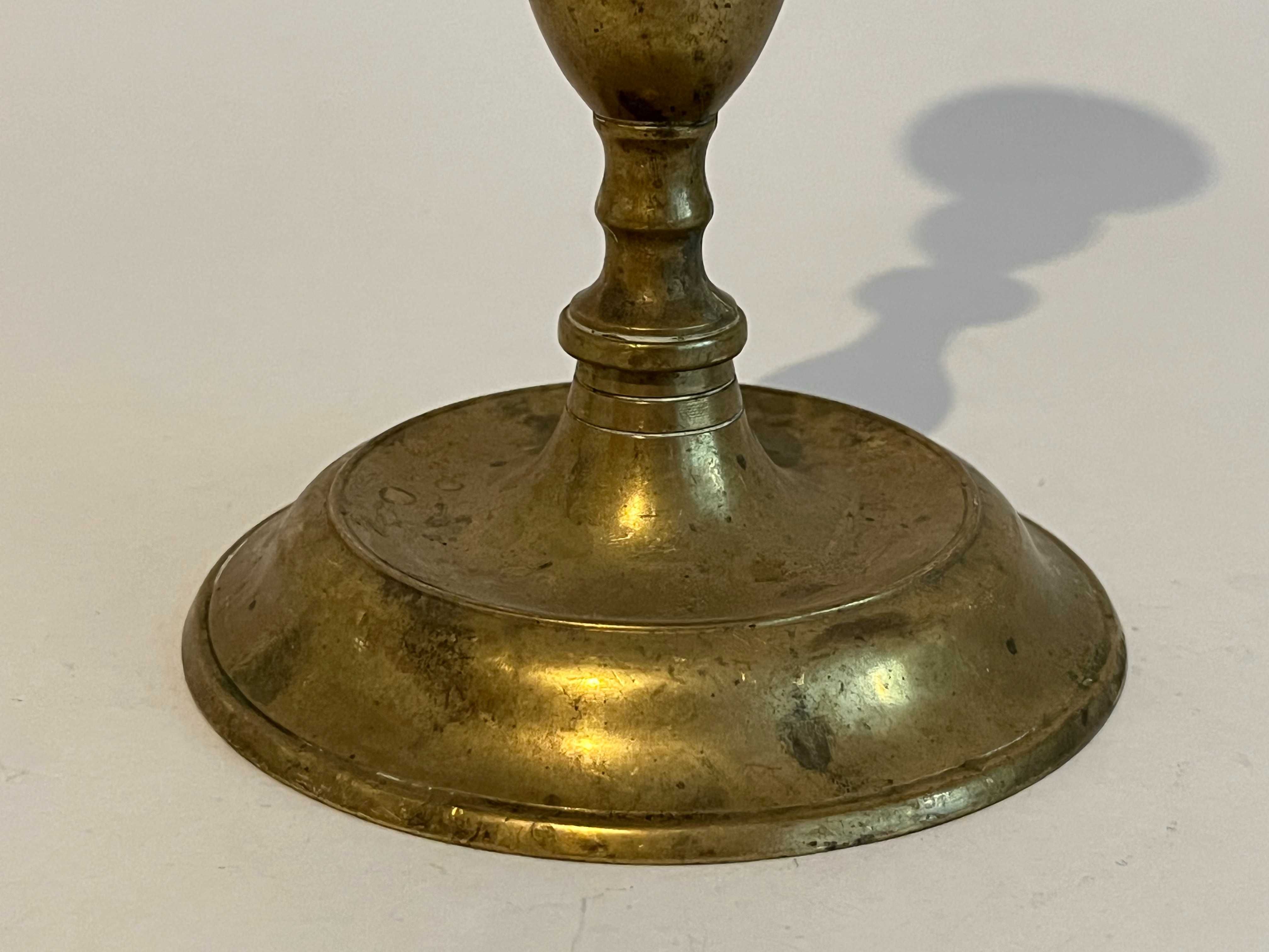 Sfesnic candelabru lampa lustra bronz antic