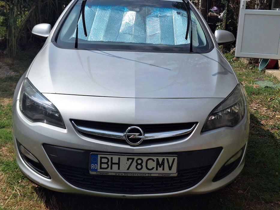 Opel Astra J Sports Tourer 2014