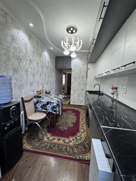 продается 3~х комнатная квартира,