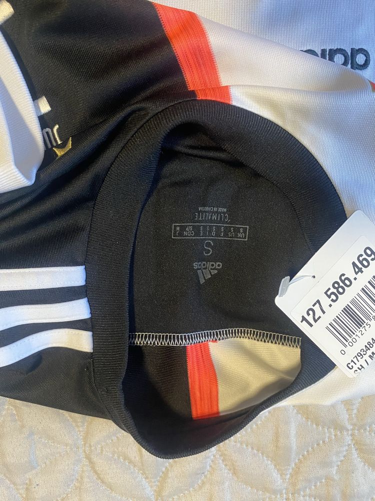 Мъжка тениска Juventus adidas-S размер чисто нова