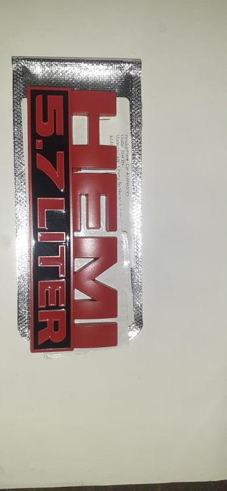 Еблема HEMI 5.7 liter
