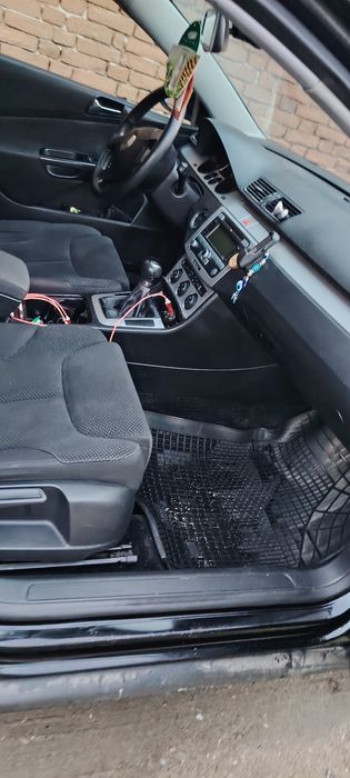 Vând volkswagen pasat b6 2008