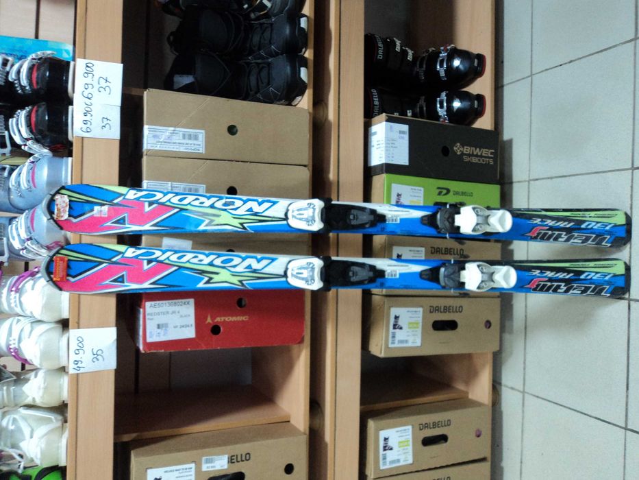 Не новые детские лыжи NORDICA м-ль team race с кр-ми MARKER7.0 130 см