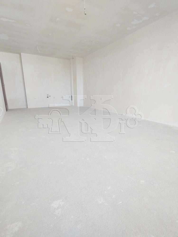 Продава се Двустаен апартамент в Добрич, Градска болница - 66 кв.м за 1076 €/кв.м - Снимка #1