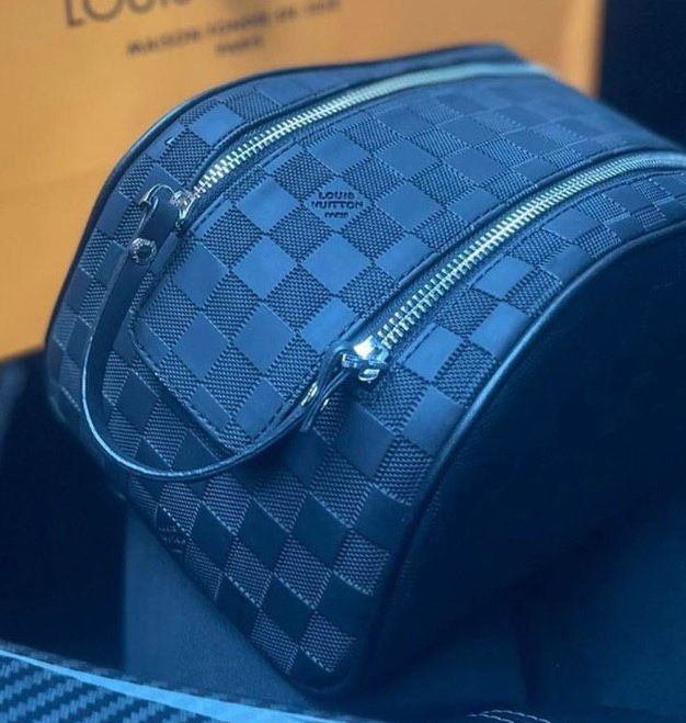 Louis Vuitton чанта