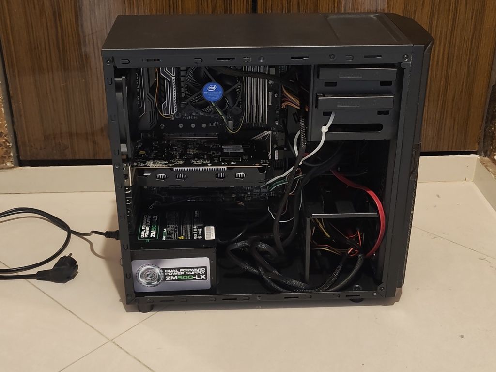 Геймърски компютър с i5-6600k