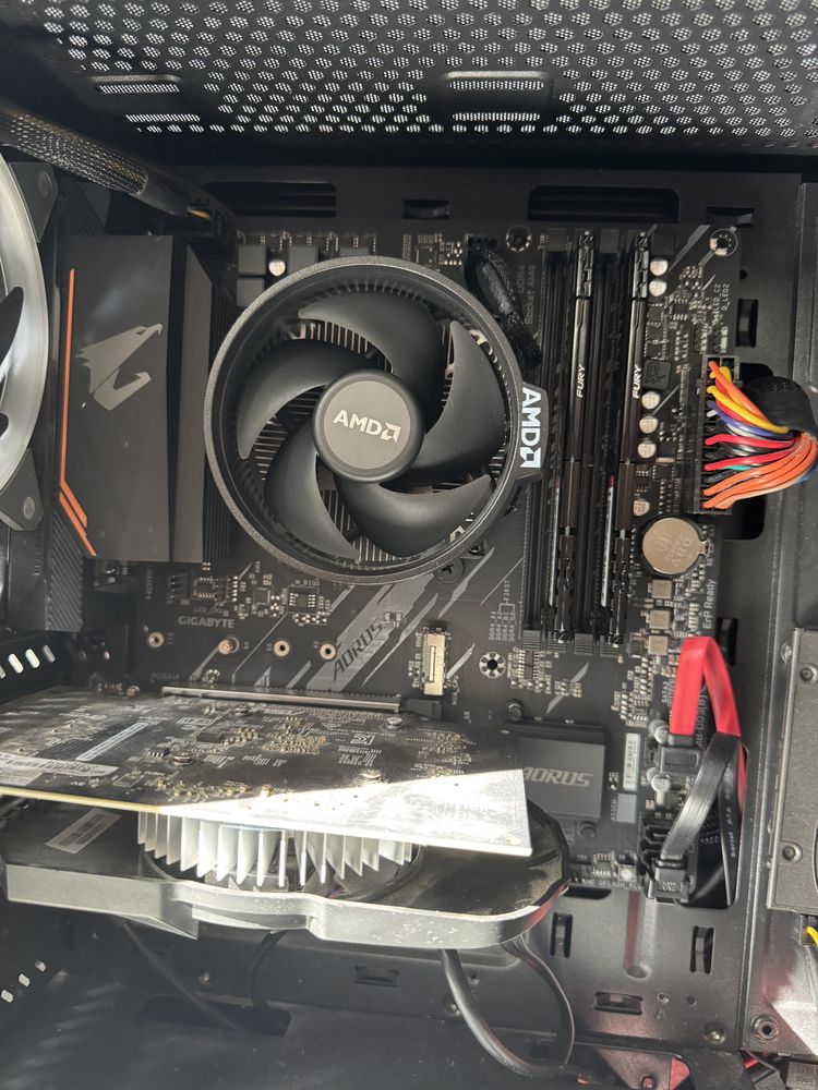 ryzen 5 5600x full box + placa de baza aorus b550M elite