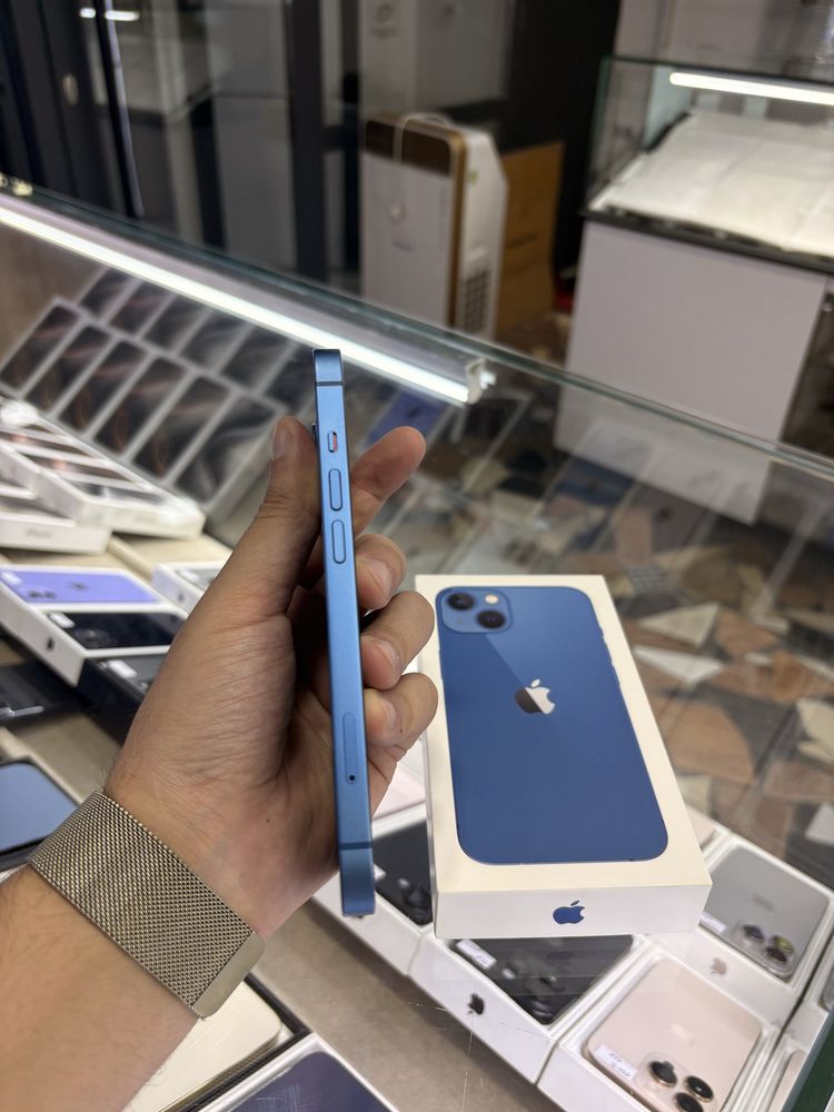 iPhone 13  128 gb 100% batare almawkan