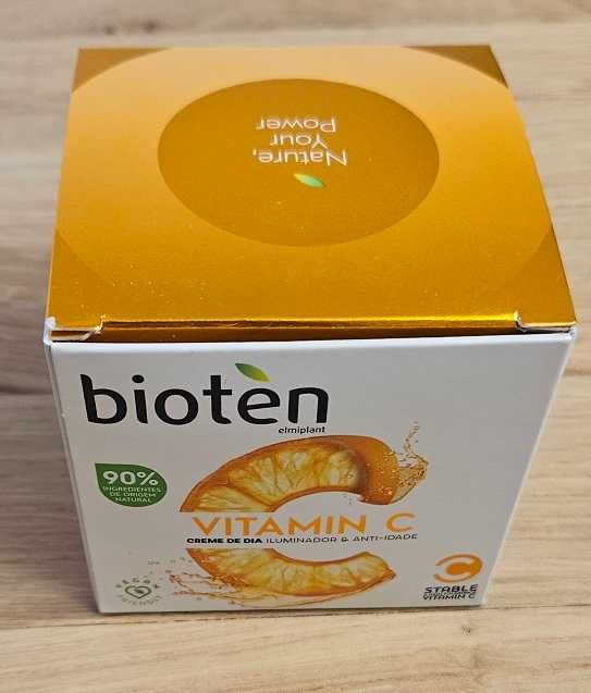 Дневен крем за лице против стареене Bioten vitamin C Биотен витамин Ц