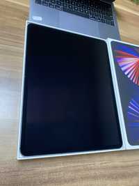 iPad Pro 12,9-Inch (5th Gen)/ WI-FI + Cellular / 128GB / Second |