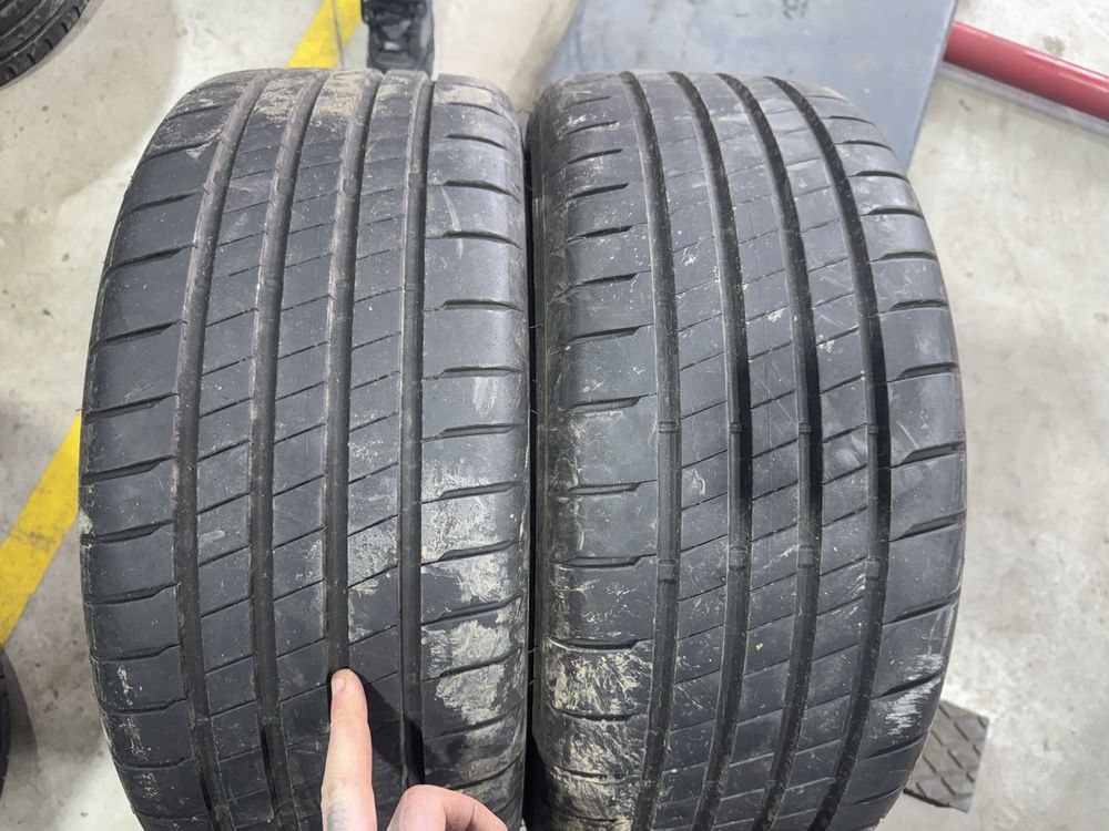 225 40 18 bridgestone vara 2022