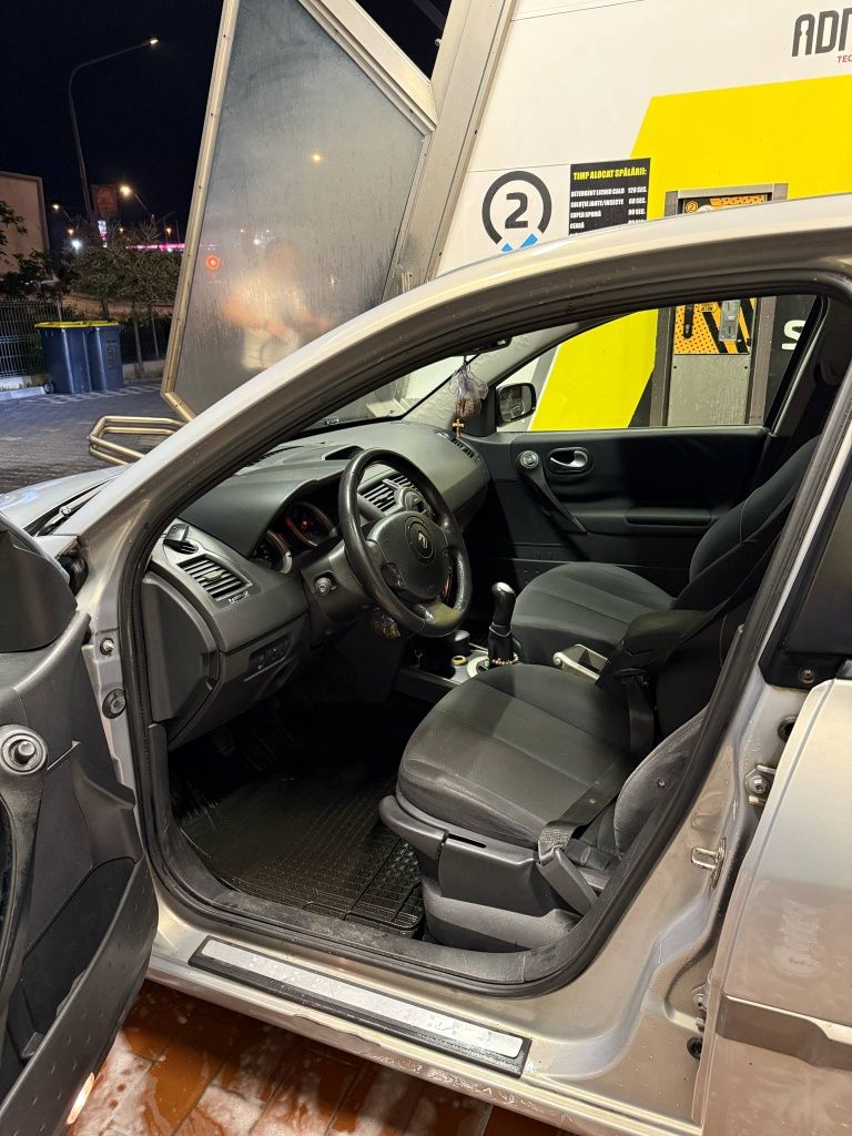Vând Renault Megane 2