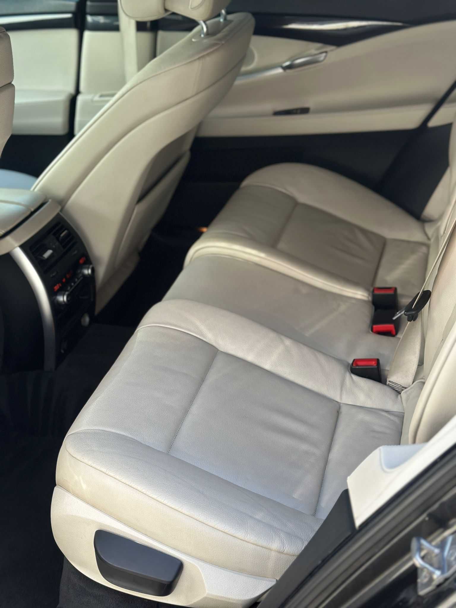 BMW 535xd Gt 2011 sau schimb cu auto platforma sau miniexavator