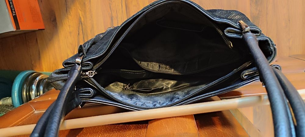 Дамска чанта от естествена кожа