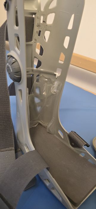 Orteza aircast folosita