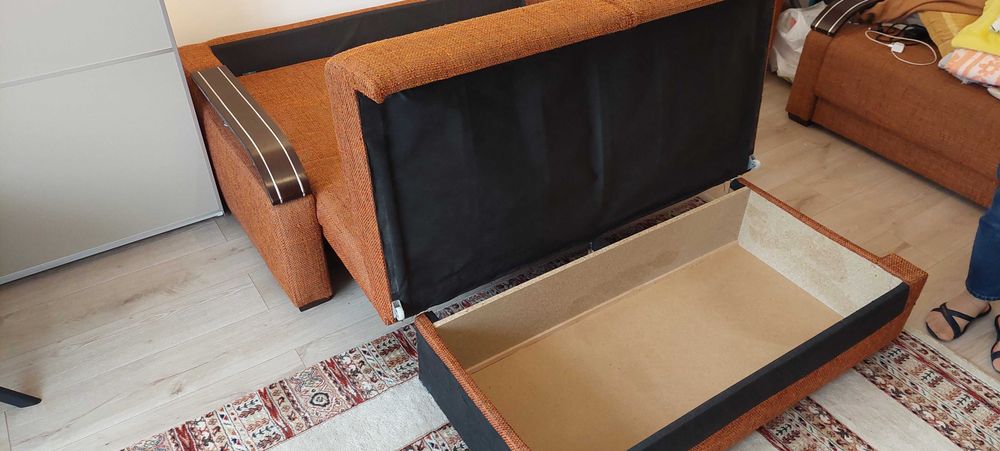 CANAPEA extensibila 3 persoane cu lada depozitare