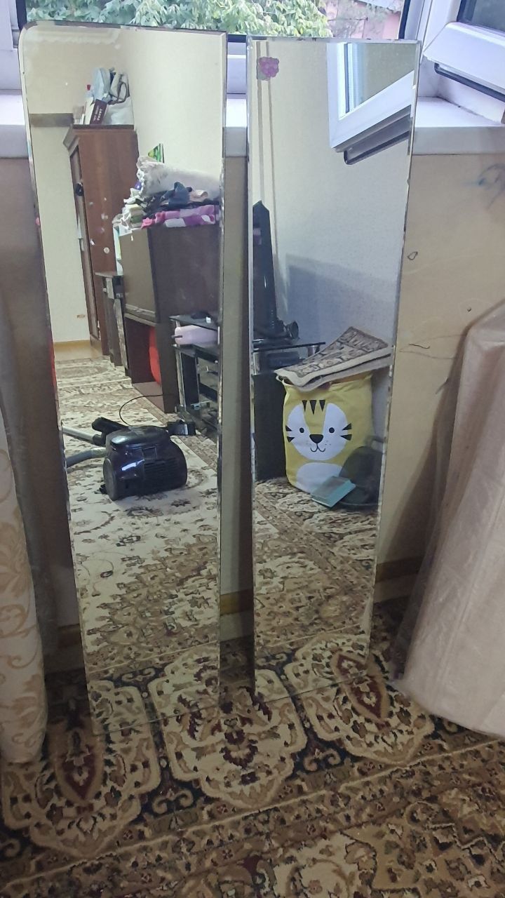 Зеркало продается 2 шт