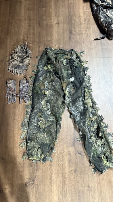 Pantaloni+sapca+manusi camuflaj
