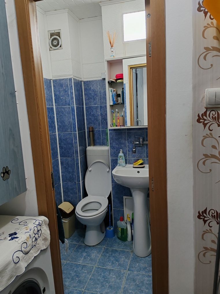 Vând apartament 2 camere semidecomandat