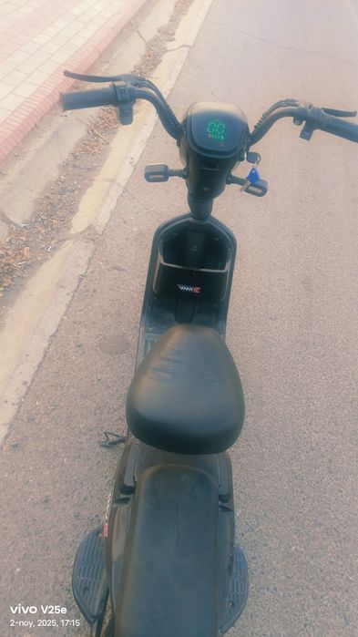 Skuter sotiladi yoki iphonega almashtiraman