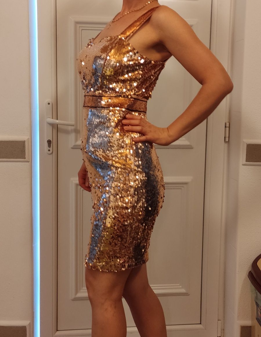 Rochie paiete aurie