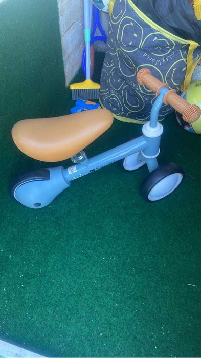 Vand tricicleta copii!