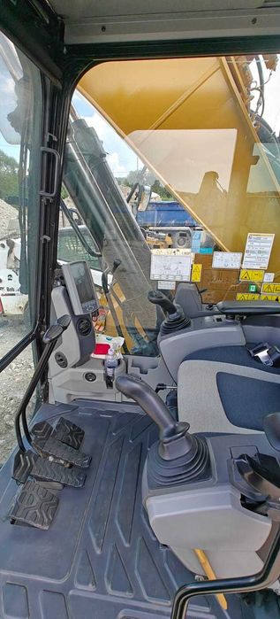 Excavator Caterpilar 325 FLCR