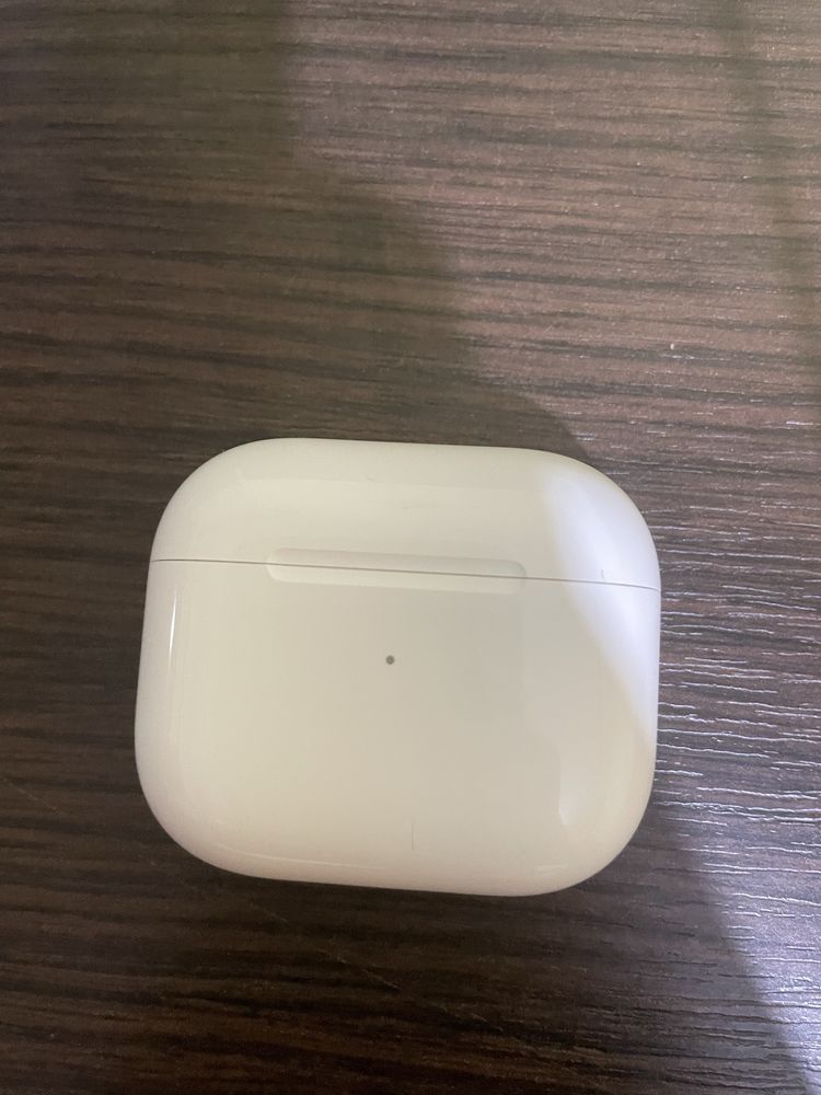 vand air pods 3 urgent