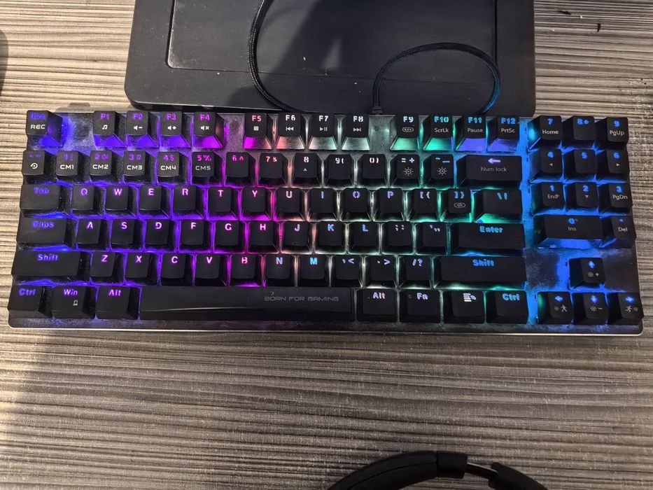 Redragon K614 Anivia – Механична геймърска клавиатура (60%)