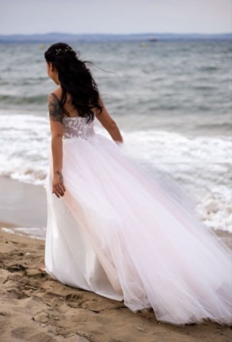 Сватбена рокля