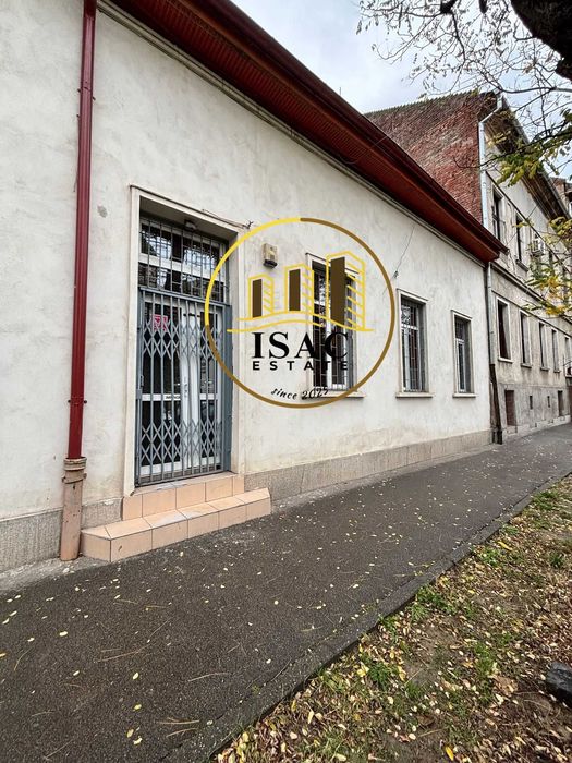 Spațiu comercial de vânzare zona Sinaia