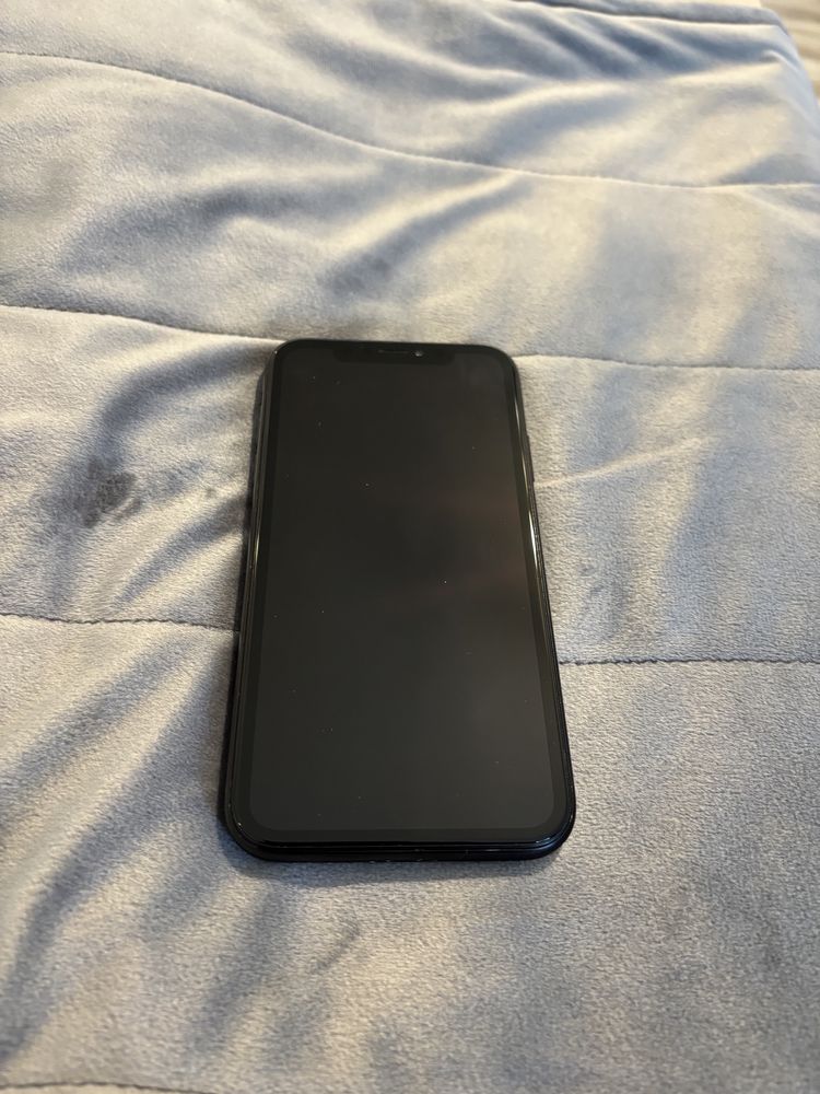 Продам Iphone Xr
