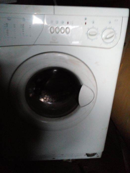 Продам 2 стиральные машинки индезит