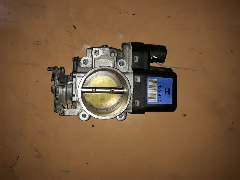 BMW 1 433 414  дросел клапа