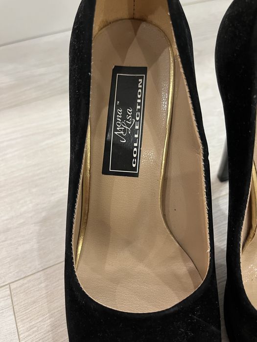 Дамски велурени обувки на ток 36 номер