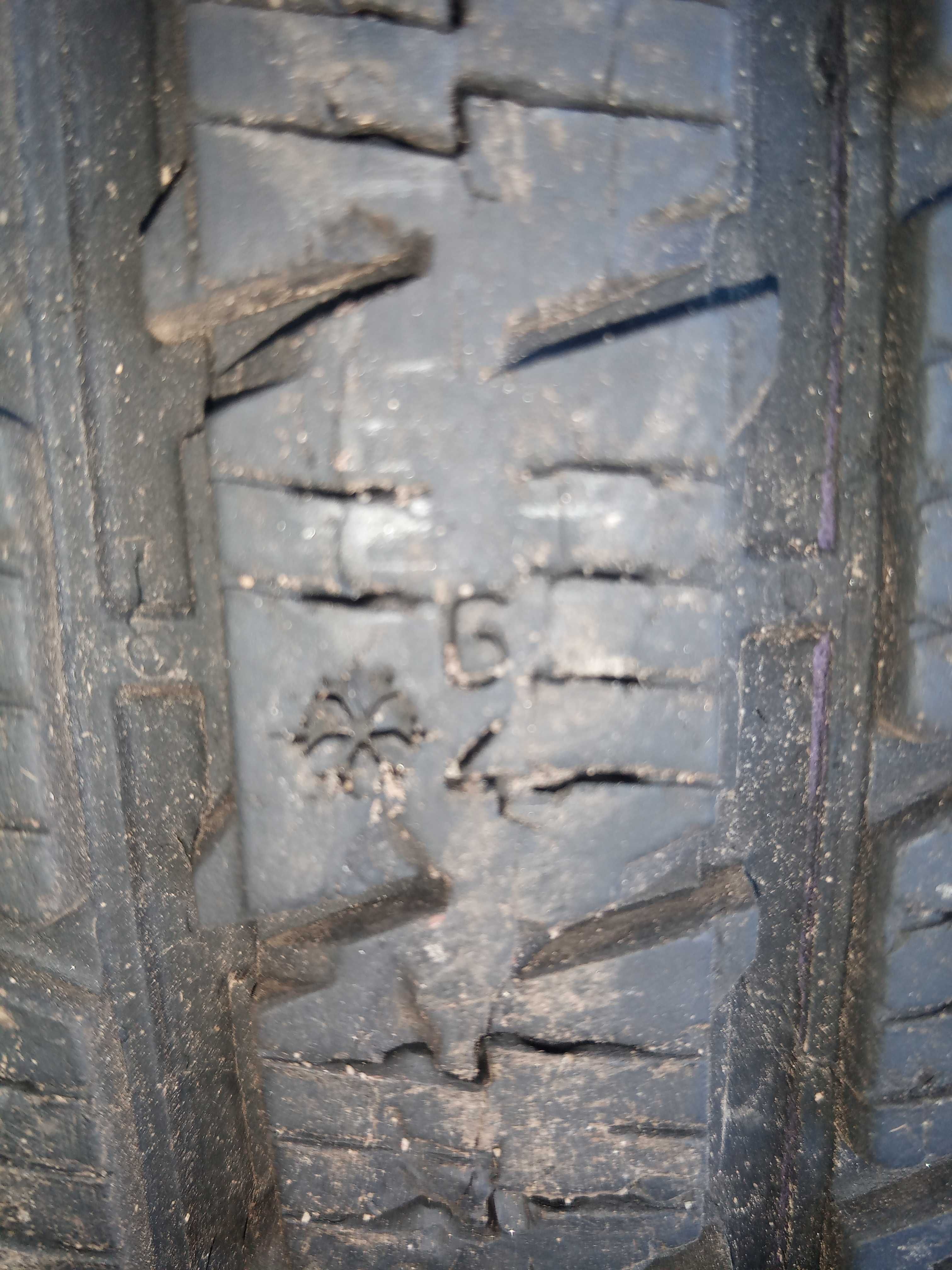 265/70R17" Nokian WR Suv 3