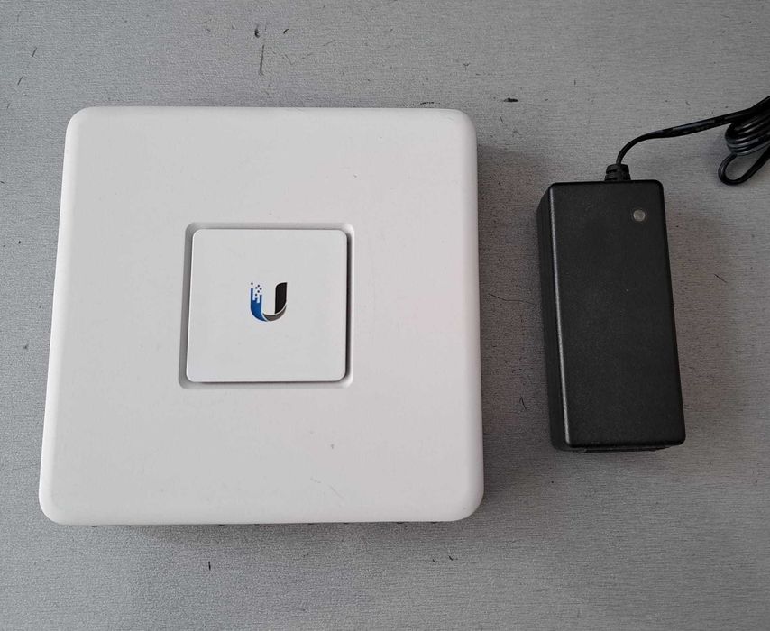 Router UniFi Security Gateway Ubiquiti - USG (folosit)
