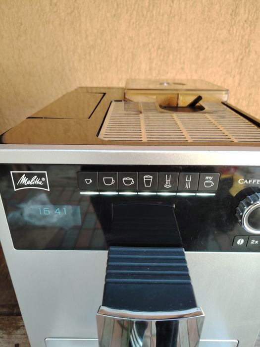 Vând aparat de cafea Melitta Caffeo CI