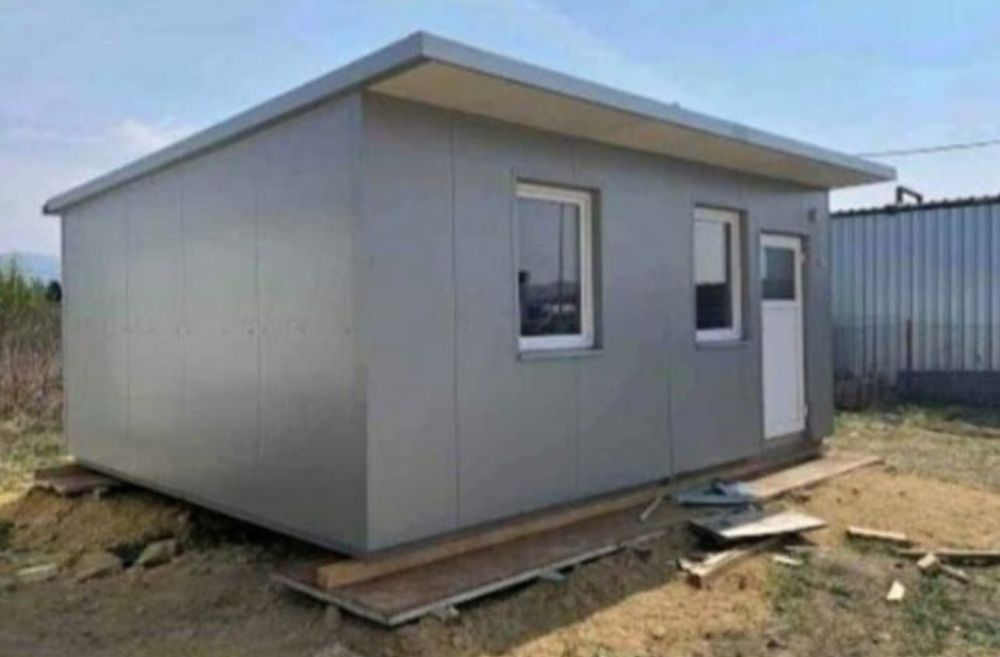 Vând container din panou sandwich