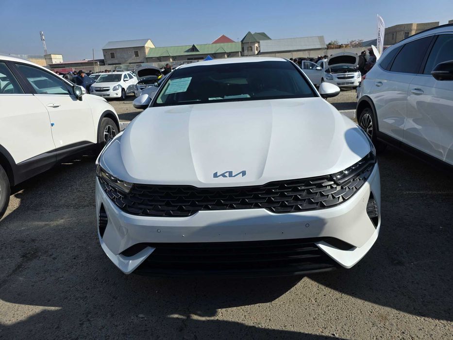 Kia K5 2 позиция