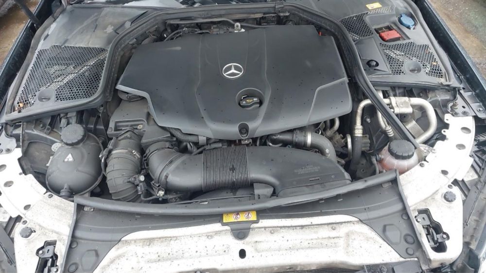 На части MERCEDES Benz W205 C Class OM651 2.2D Мерцедес 2015г c220
