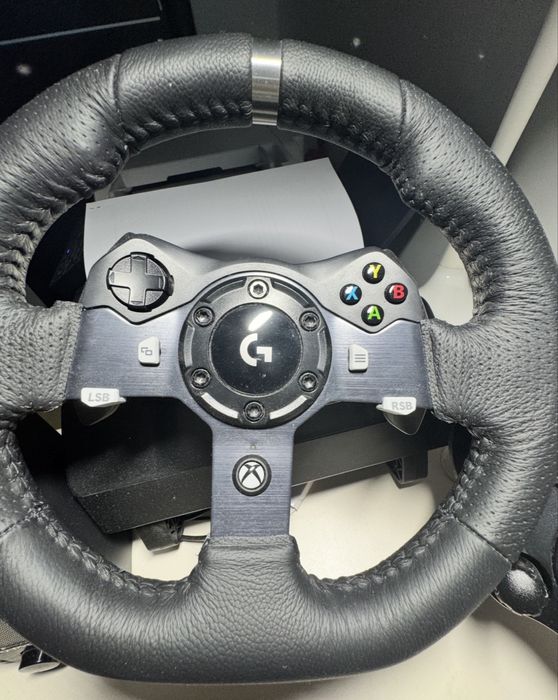 Logitech G920 + Pedale + Schimbător – Xbox / PC – Fără cutie