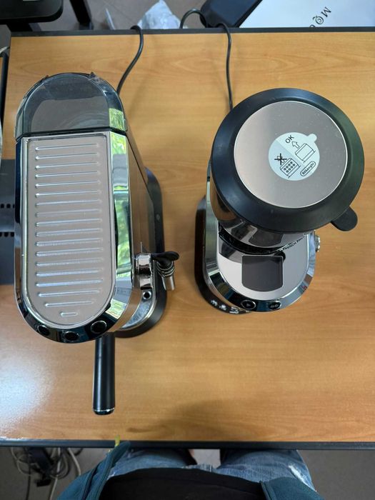 Espressor manual DELONGHI Dedica Style EC685.M + Rasnita + Accesorii