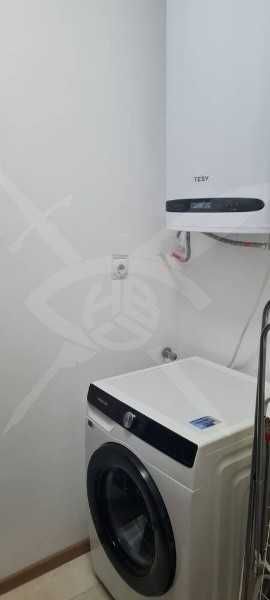 Продава се Тристаен апартамент в Пловдив, Остромила - 116 кв.м за 1768 €/кв.м - Снимка #5