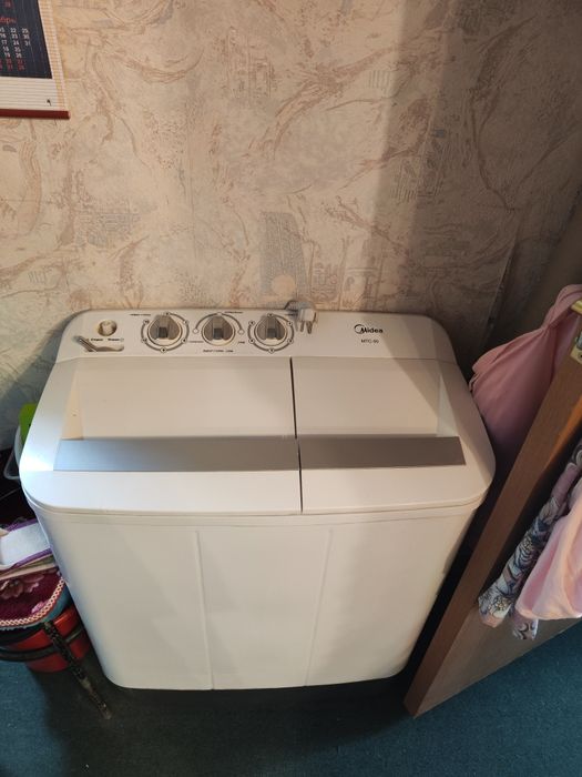 Продаю стиральную машину полуавтомат Midea