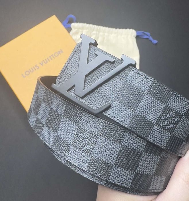 Se vinde curele Louis Vuitton