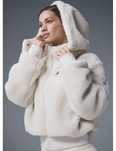 Alo yoga foxy sherpa jacket яке и чанта от каракул