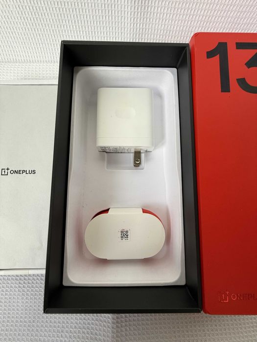 OnePlus 13 - Чисто Нов, Отворена Кутия