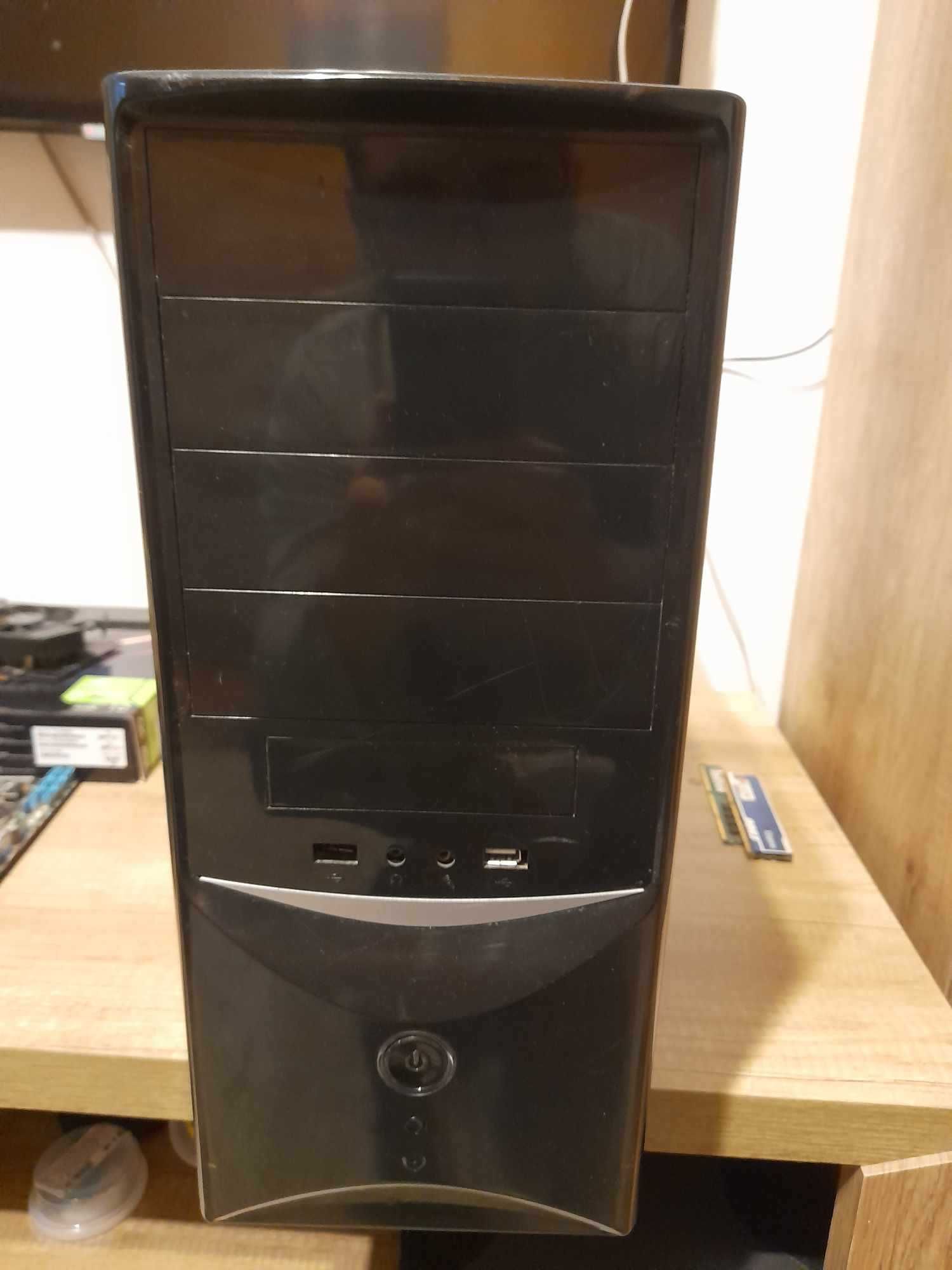 Carcasa PC, Mid-Tower, cu sursa 450 W, ATX, Black